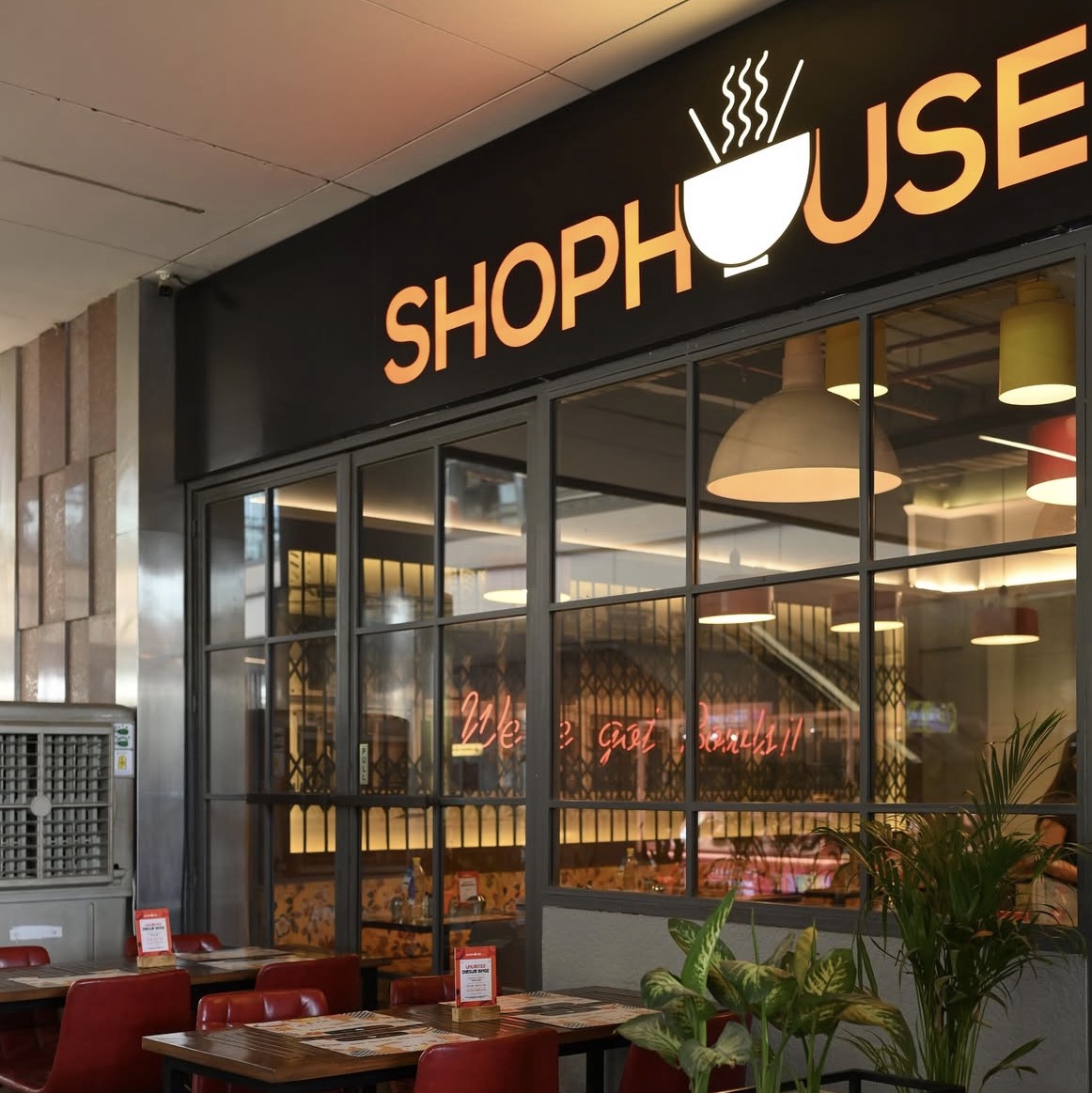 Shophouse by kylin (worldmark sec-65) interior